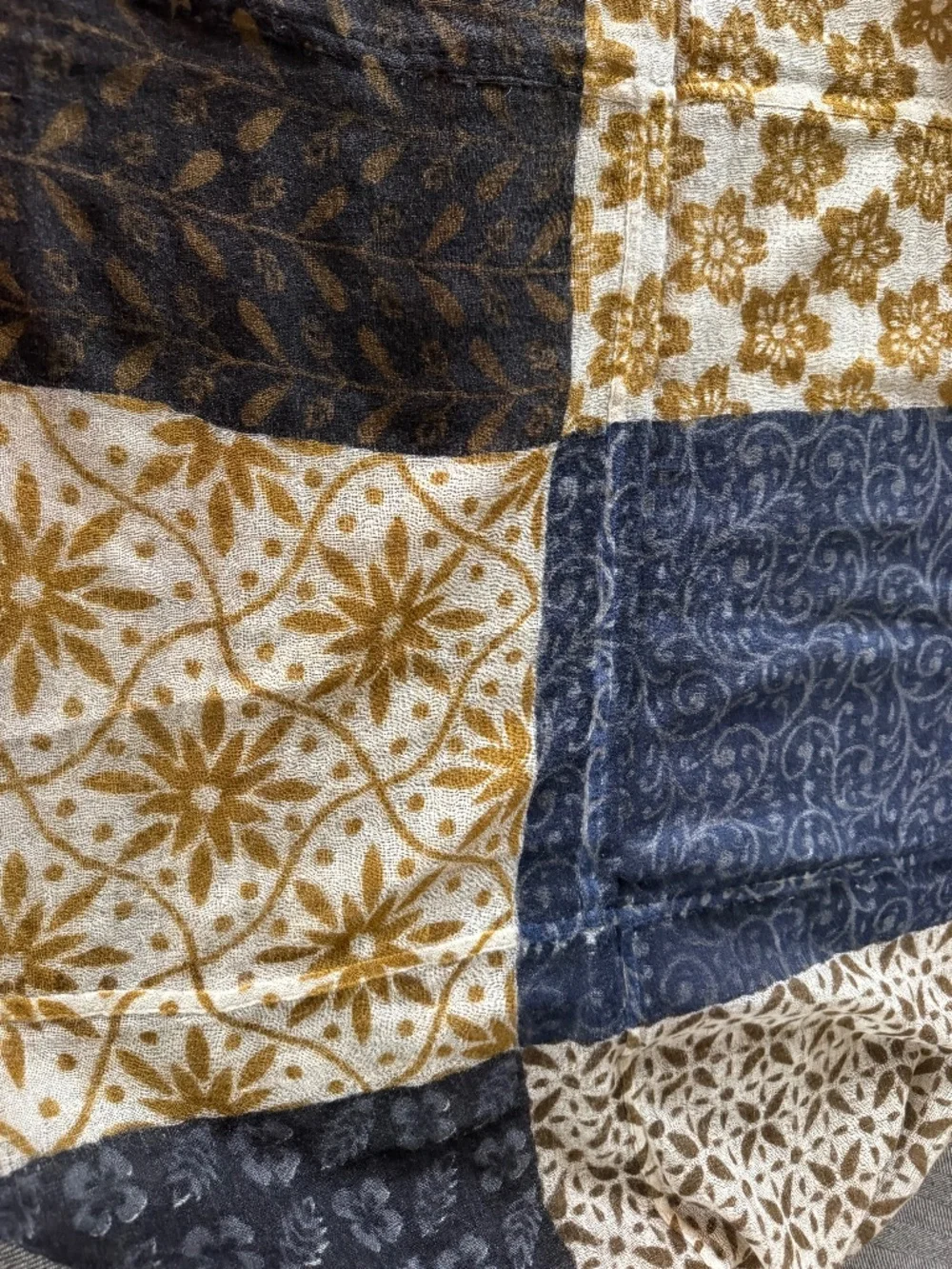 ECHO DESIGN, BEAUTIFUL PATCHWORK WOOL SCARF